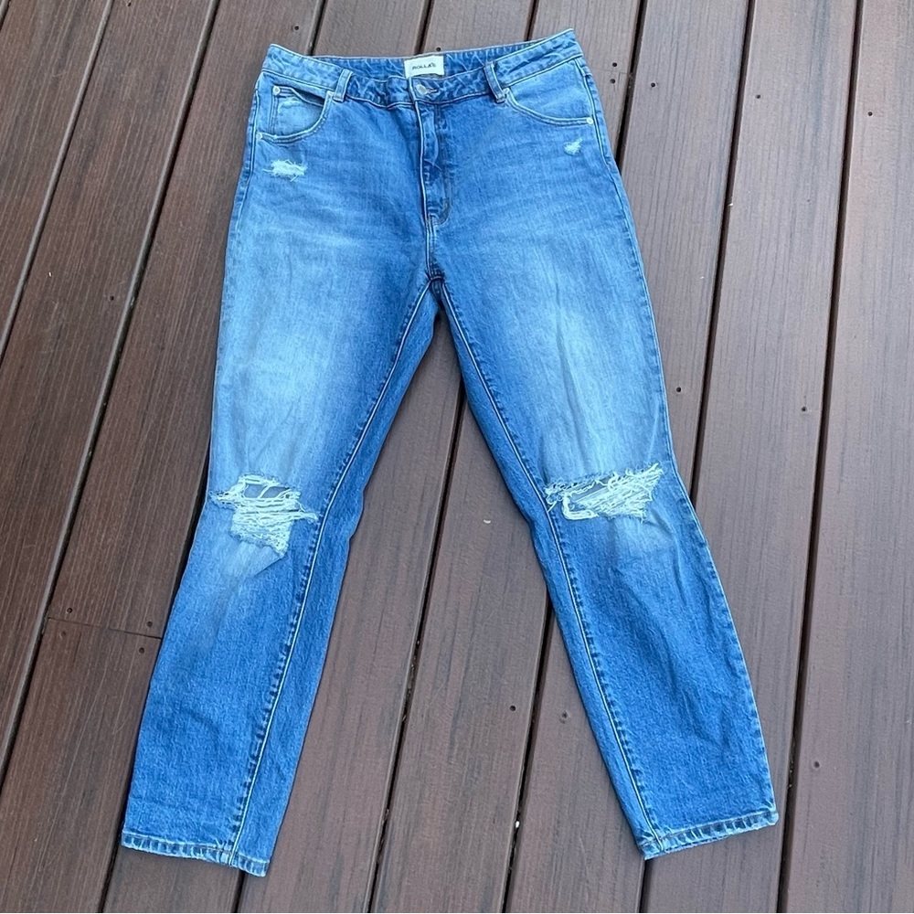 Rolla's Size 31 Miller Mid High Rise Slim Jeans Distressed Knees Light Wash